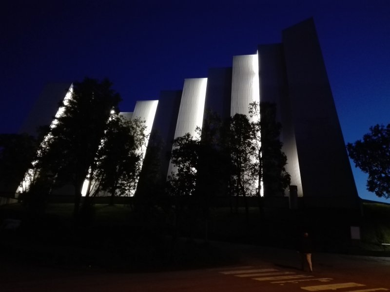 Nočná Arktická katedrála