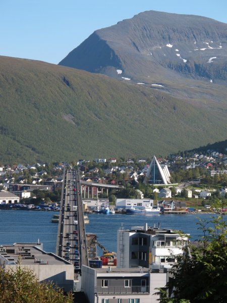 Arktická katedrála a Tromsdalstinden