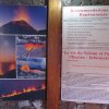 Fotografie erupcií na plagáte v bufete